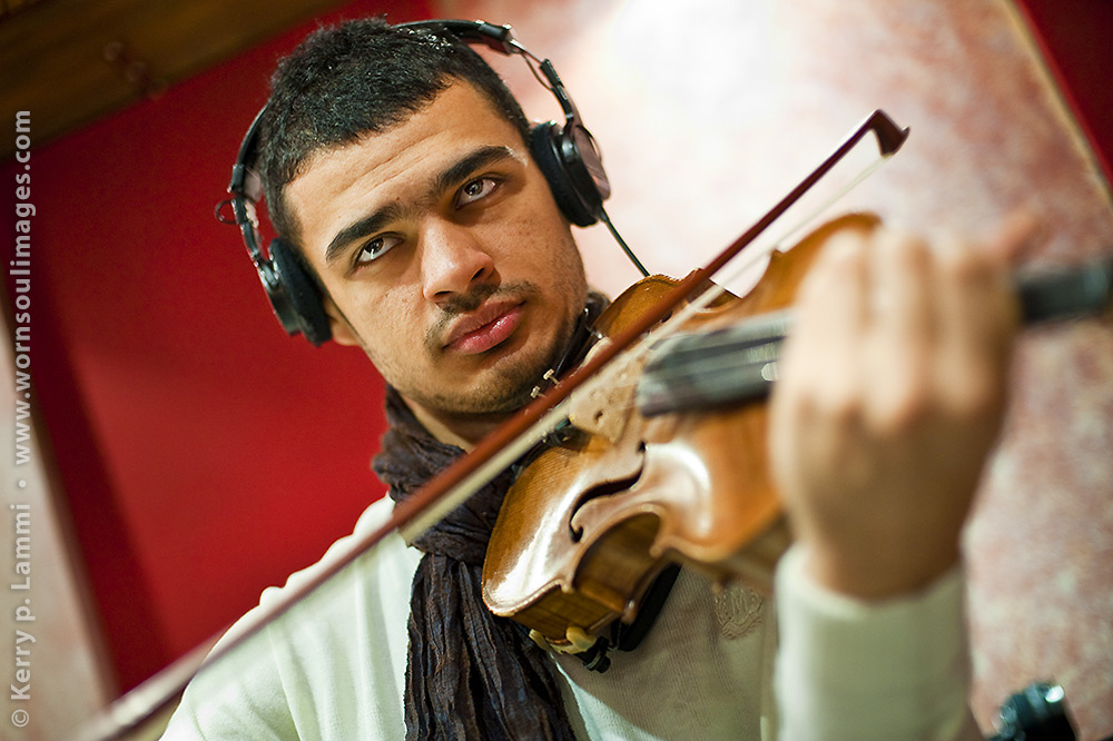Turkish musician • Türk muzisyen